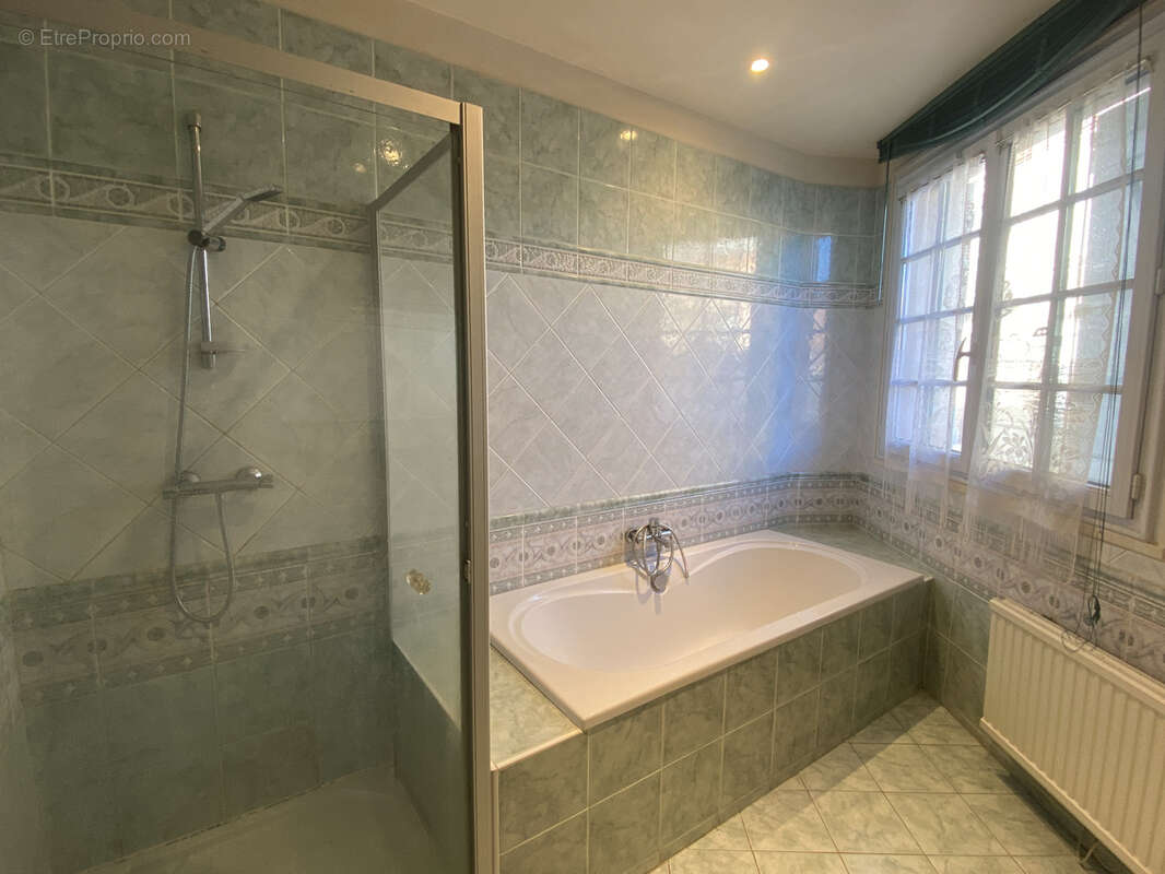 Maison à VILLEMEUX-SUR-EURE