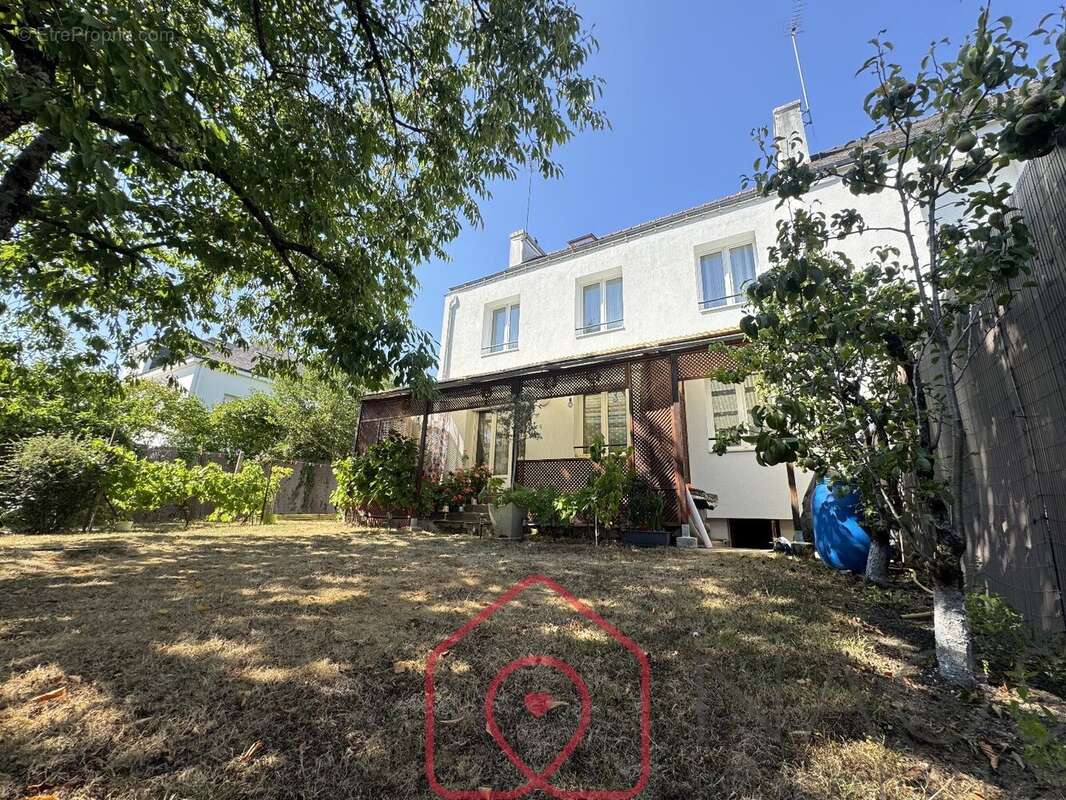 Maison de ville rénovée de 119 m²  À deux pas du centre-ville de Pontivy 212000 FAI - photo 16