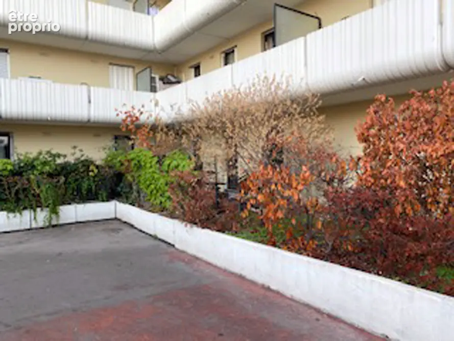 La Courneuve  - 4 pièces - 77,43 m²  - Terrasse -  Parking - Résidence récente et calme - photo 5