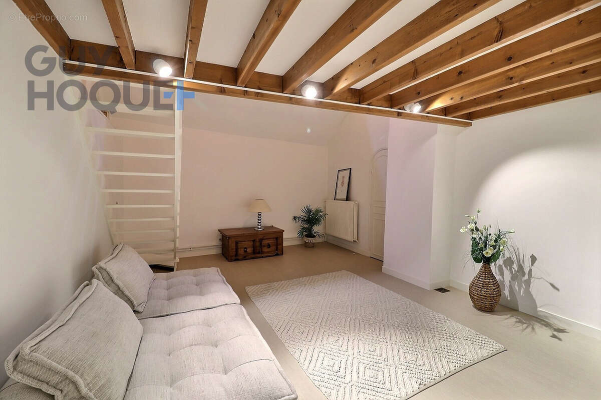 Maison à COULOMMIERS