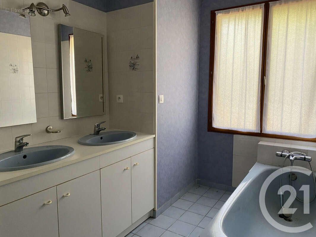 Maison 154 m² à Boulleret  - photo 10