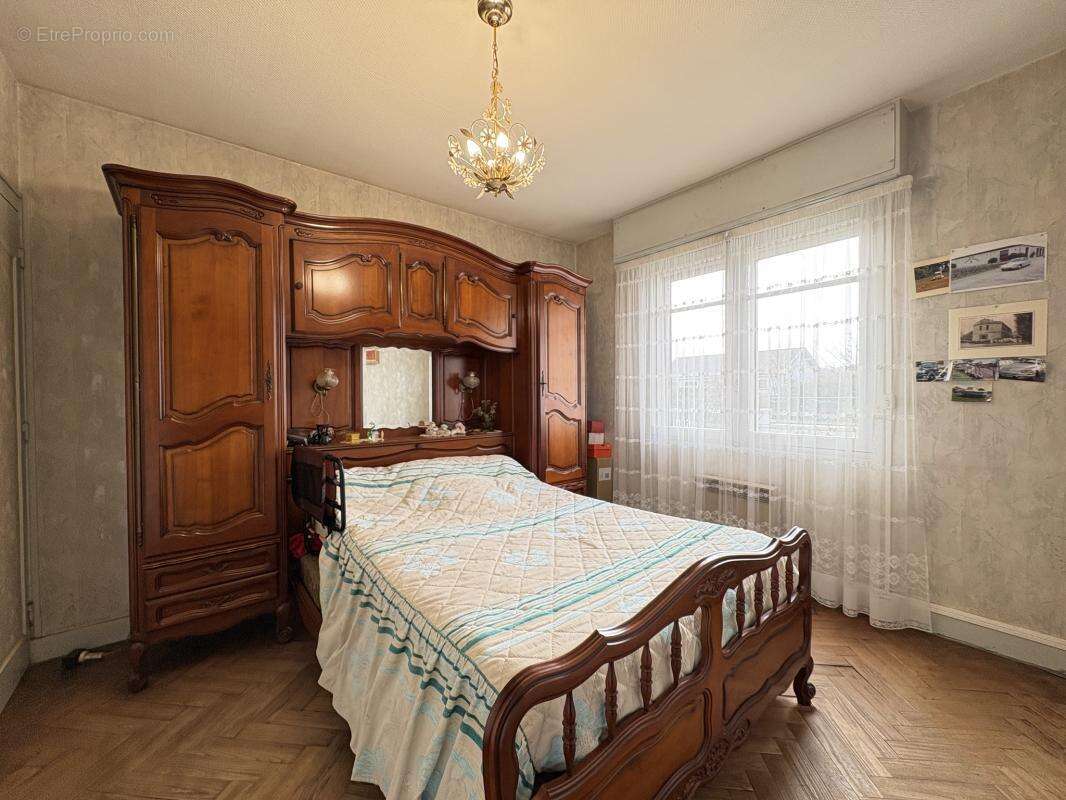 Maison à VILLENAVE-D'ORNON