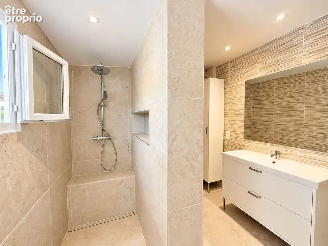 La garde - maison de 120 m2 entierement renovee - piscine - photo 8