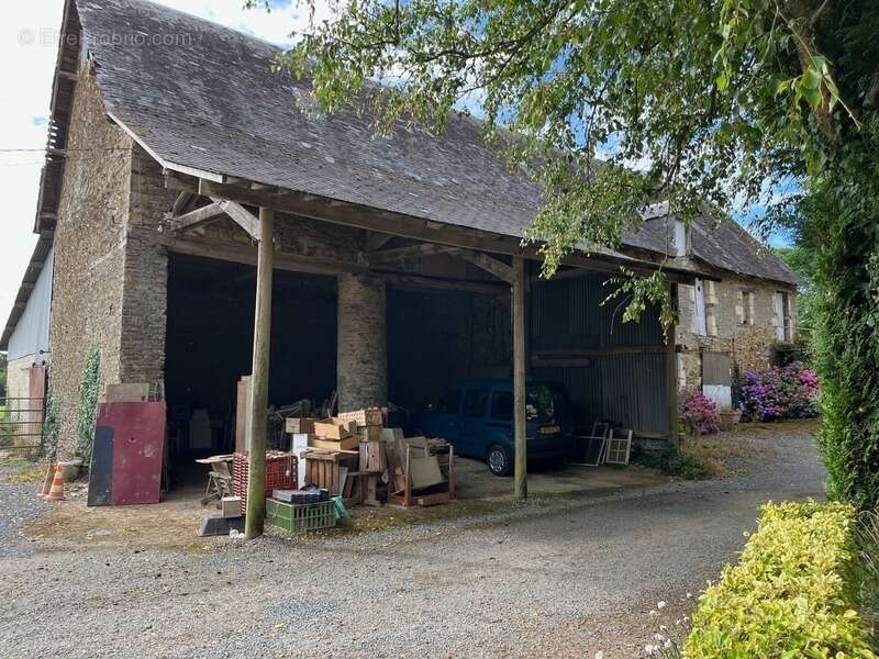 Maison à AUNAY-SUR-ODON