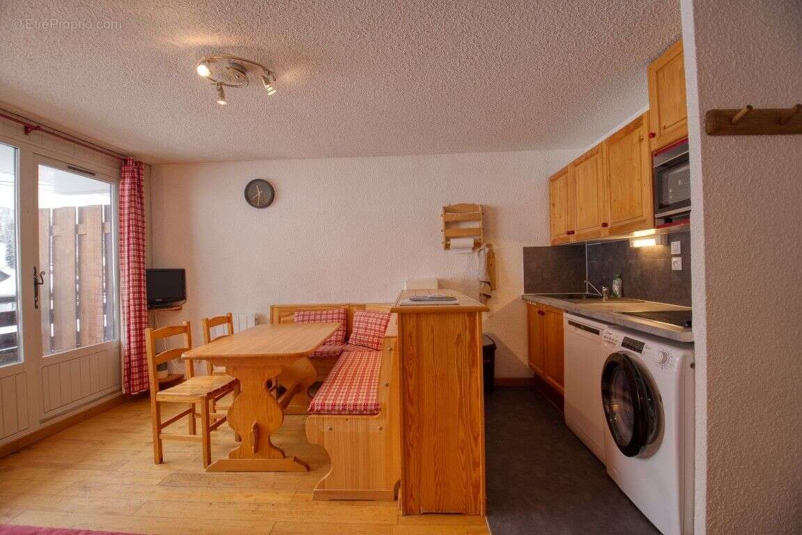 Appartement à MORILLON