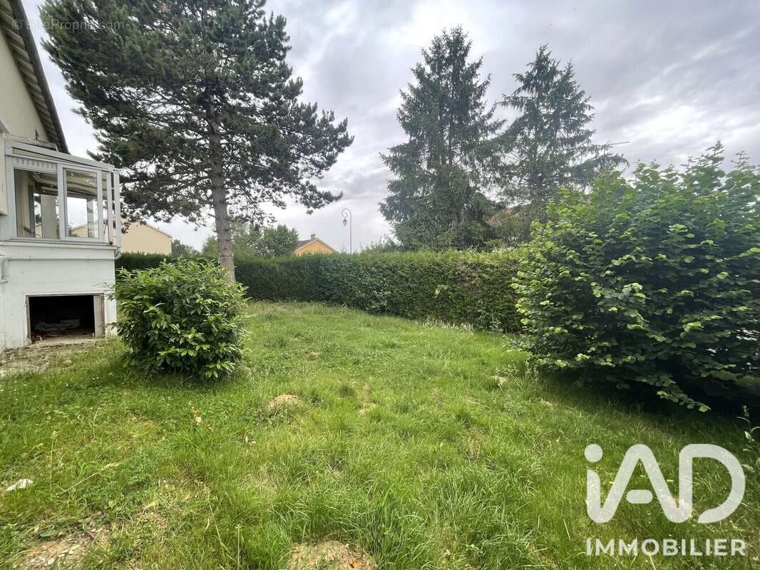 Maison 93 m² à Hery  - photo 3