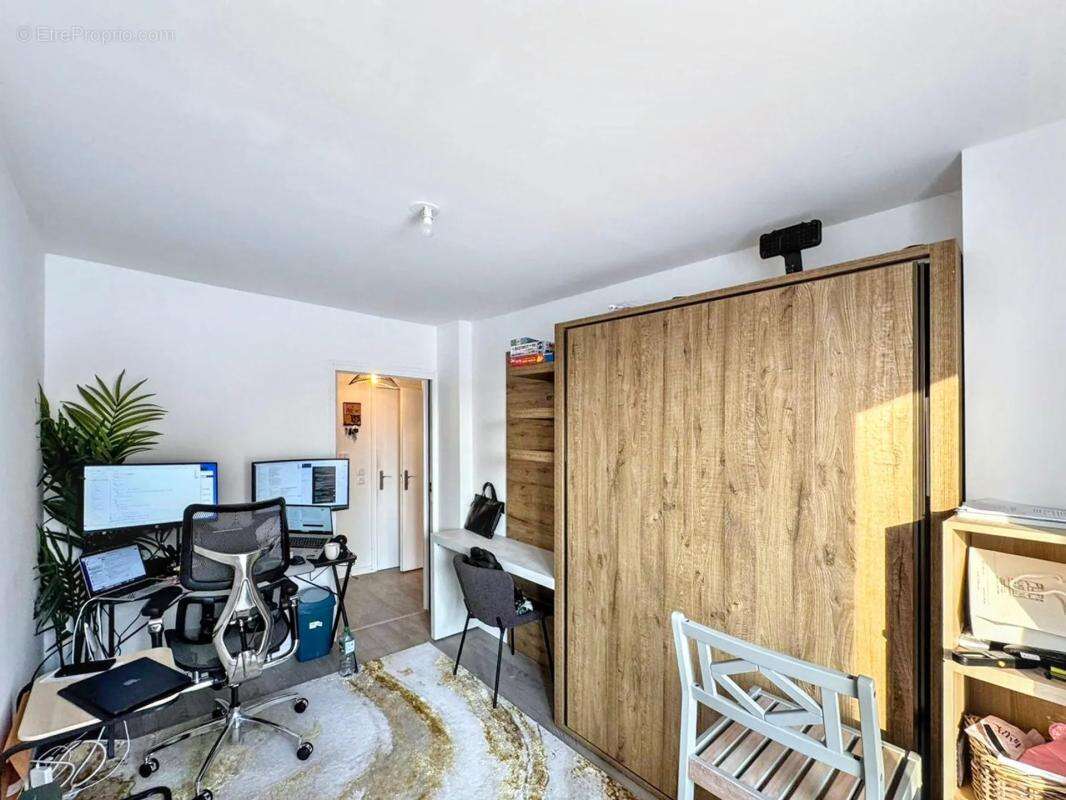 Appartement à LE PLESSIS-BOUCHARD