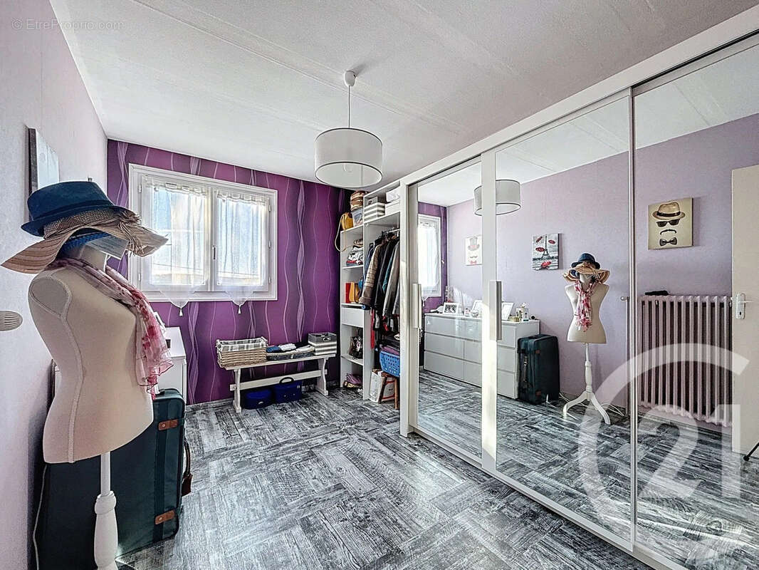 Maison à MALAY-LE-PETIT