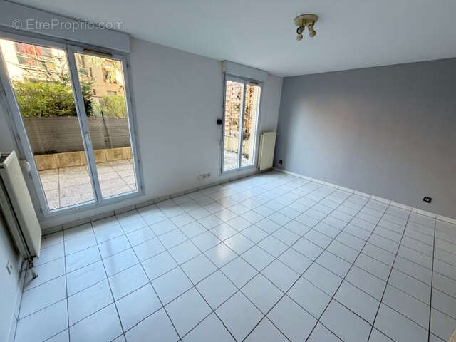 Appartement à LYON-8E