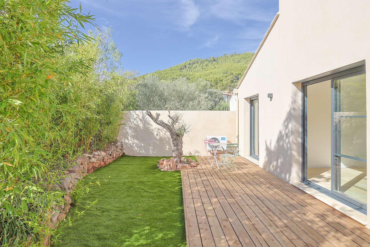 Maison à PUGET-VILLE