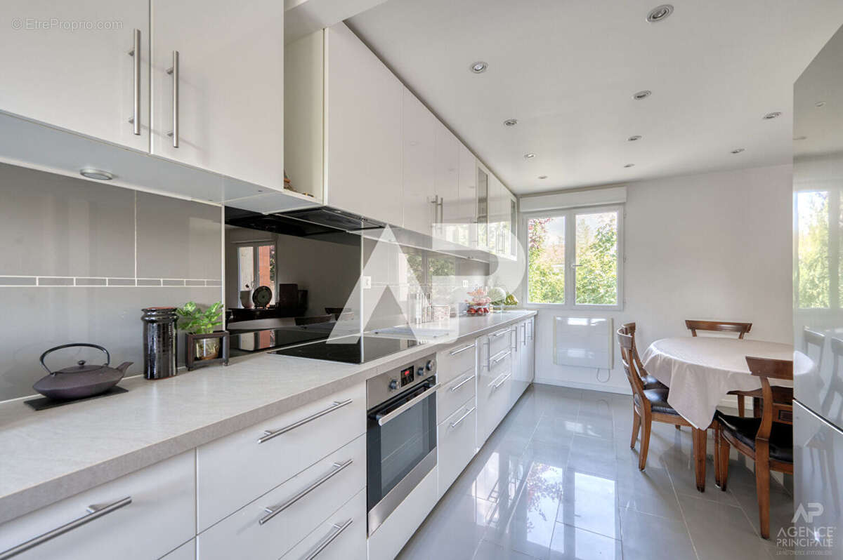 Maison à RUEIL-MALMAISON