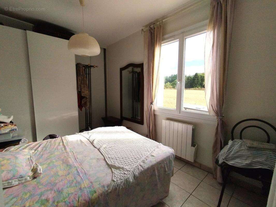 Maison 78 m² à Jonzac  - photo 10