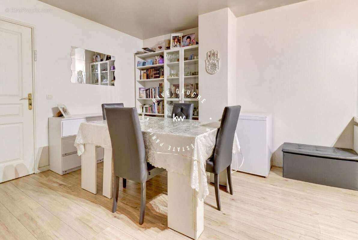 Appartement à PARIS-19E