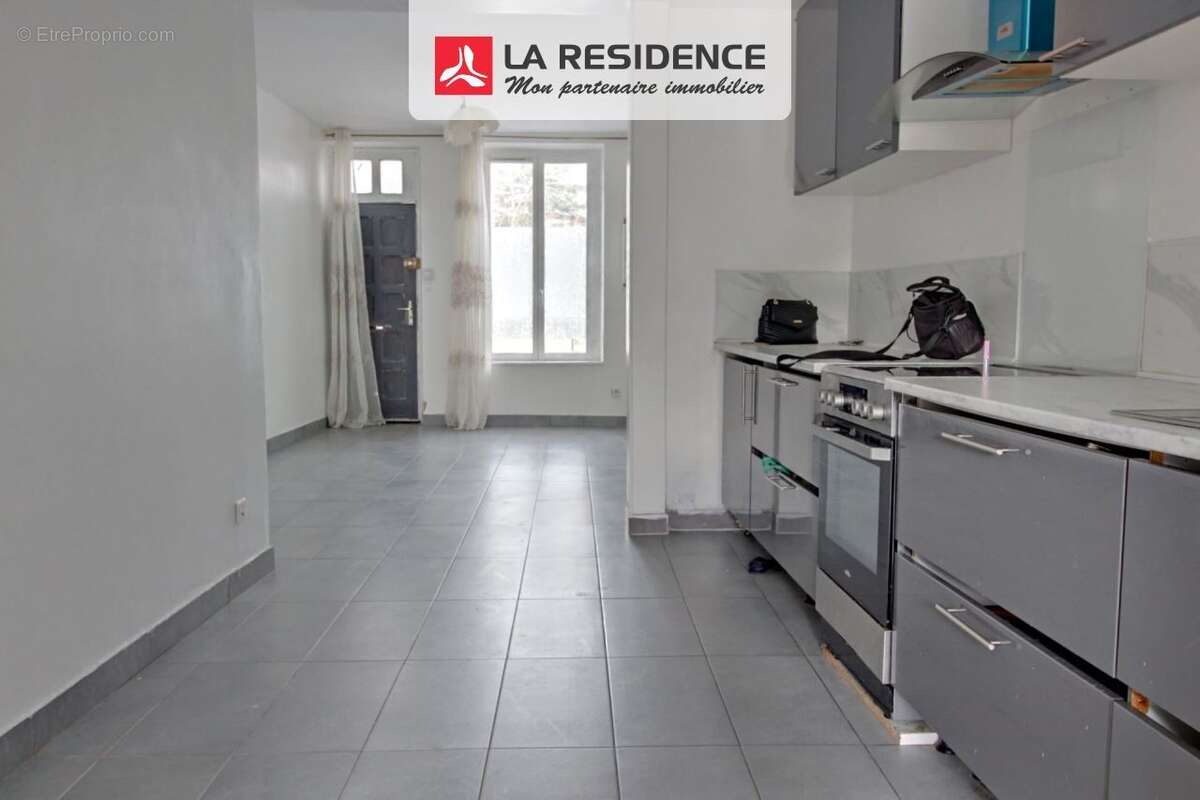 Maison à LES MUREAUX