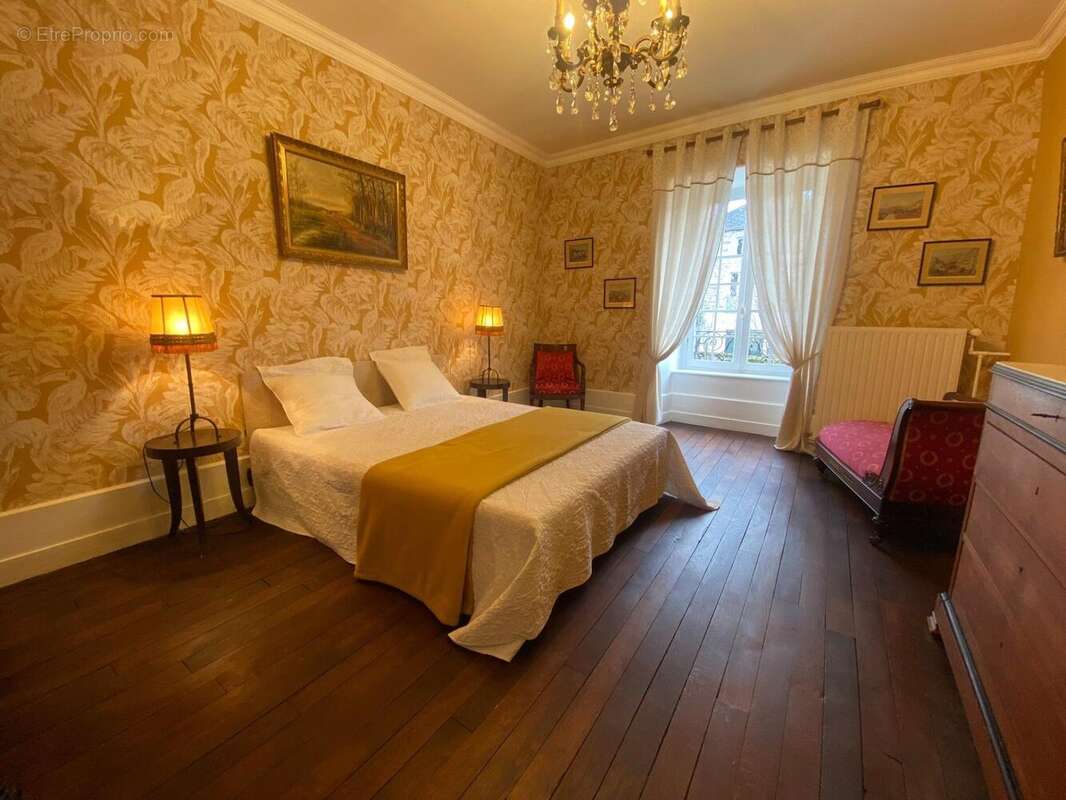 Maison 552 m² à Ferrieres-Sur-Sichon  - photo 5