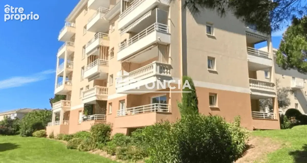 Fréjus, joli appartement 2 pièces plein sud, parking privatif, résidence de standing - photo 7