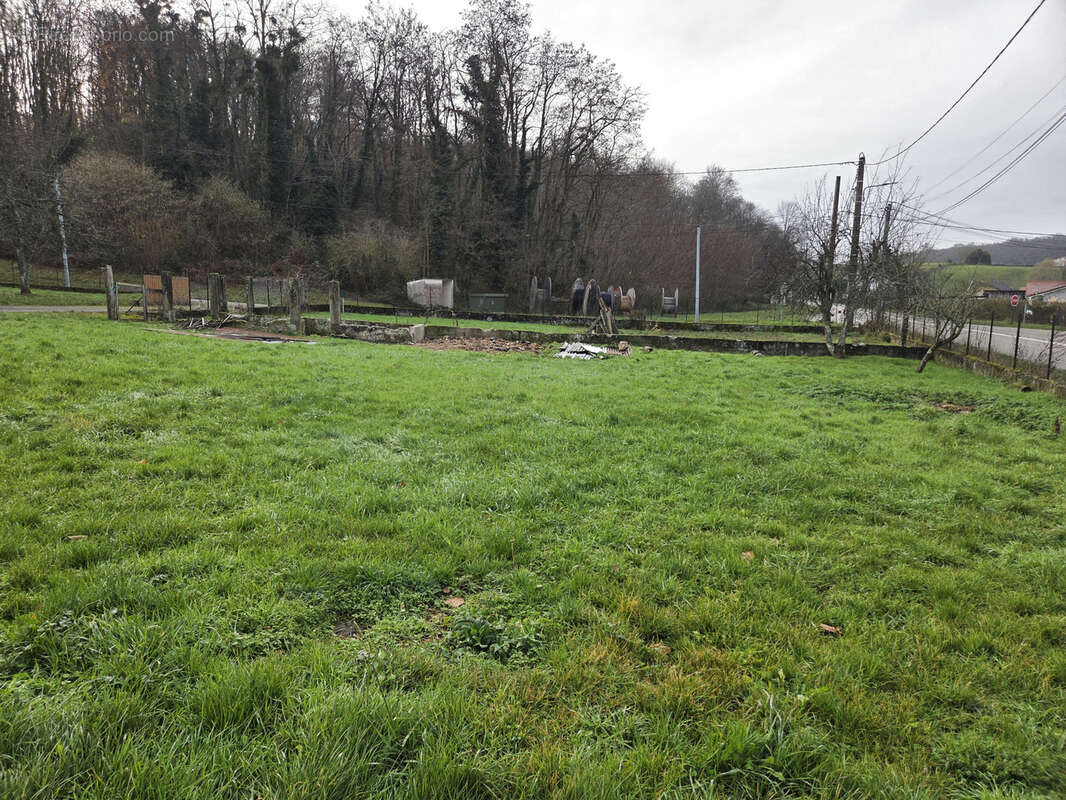 Terrain à SAINT-AGNIN-SUR-BION
