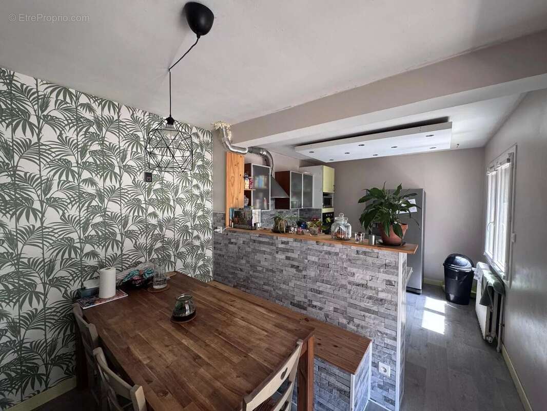 Maison familiale de 178 m² avec piscine sur 1 582 m² de terrain - photo 3