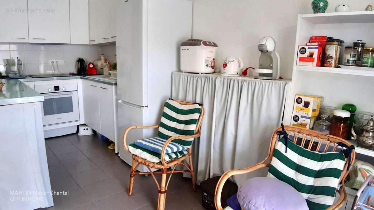 13009 MARSEILLE T3 de 66 m² avec terrasse de 12 m² et box 14 m² – Proche Calanques de Sormiou - photo 6