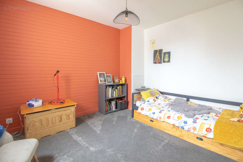 À VENDRE  Duplex 90 m²  Quartier recherché du Lac de Maine - photo 9