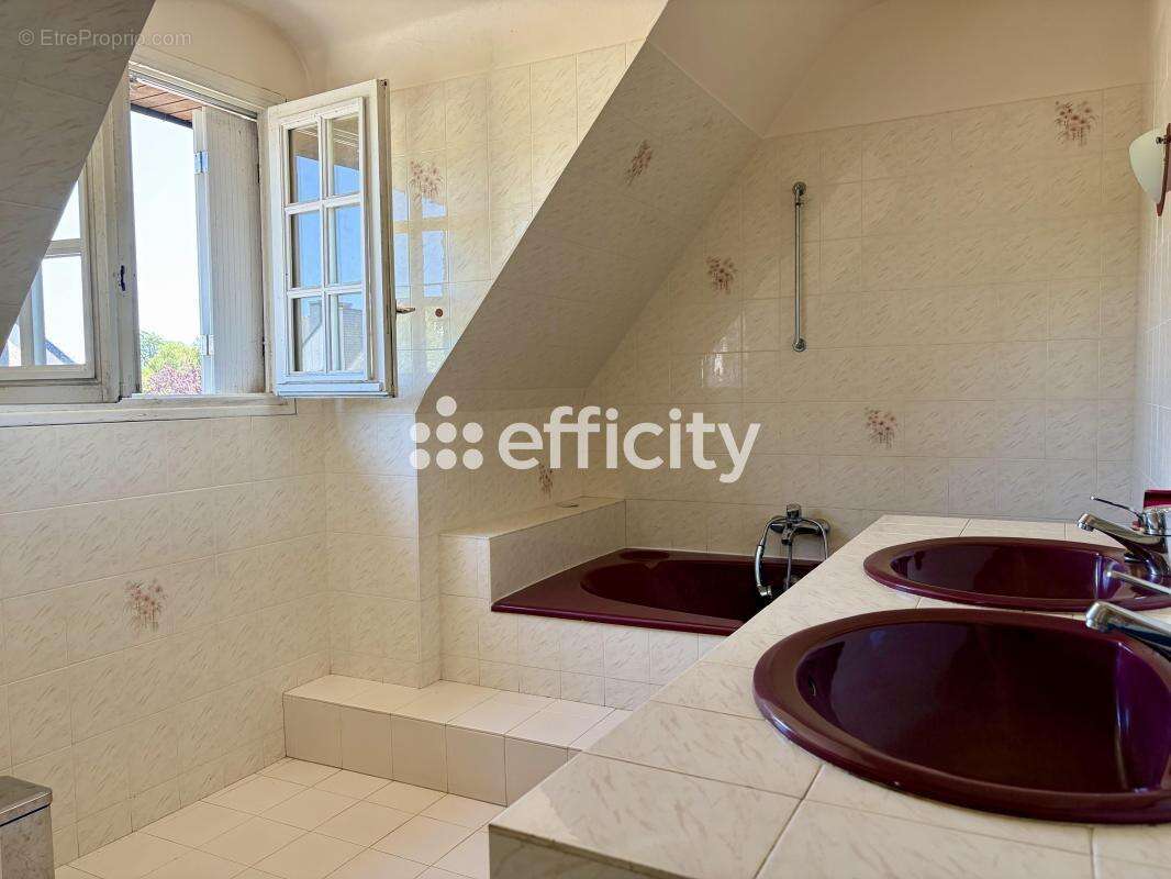 Maison 145 m² à Ploemeur  - photo 11