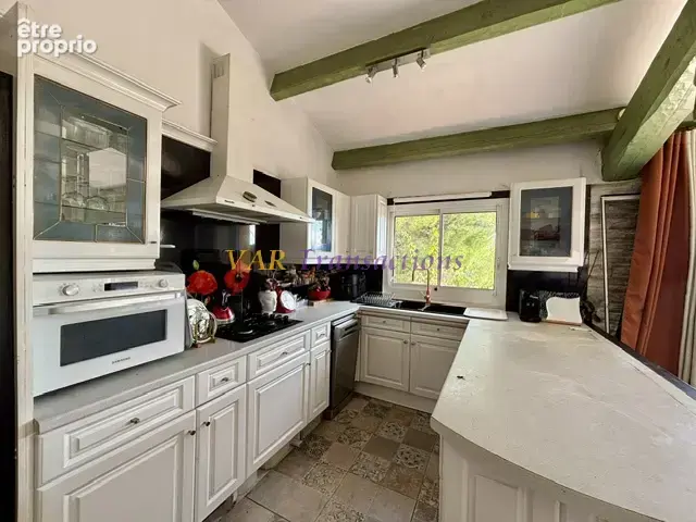 Propriété avec pleine vue mer, piscine et appartement indépendant, - photo 11