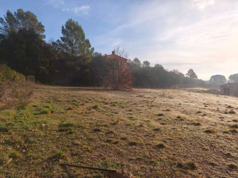 Terrain à CARCES
