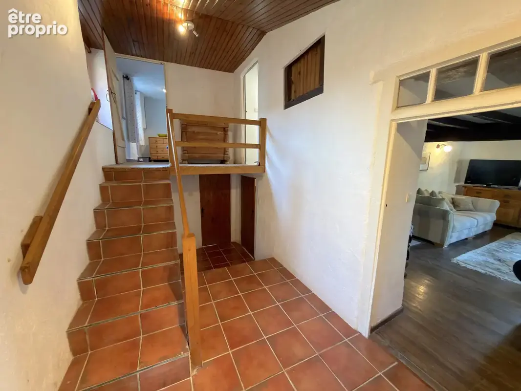 Propriété en pierre avec piscine et grange, près d'Aubeterre-sur-Dronne ! - photo 10