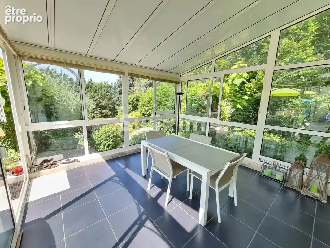 Propriété de caractère, parc de 6 000 m², piscine chauffée et 7 chambres, à 2h30 de Paris - photo 8