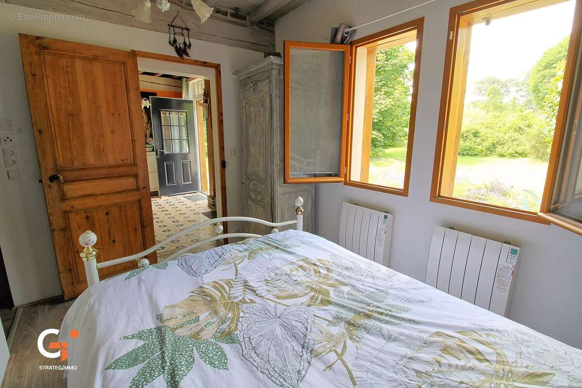 L’Histoire au pas de votre porte : Demeure de caractère de 157 m² dans son parc de 6 334 m² - photo 14
