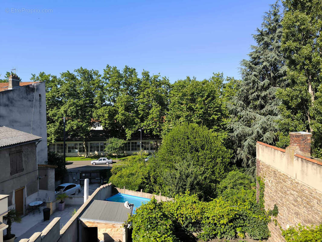 Appartement à SAINT-ETIENNE