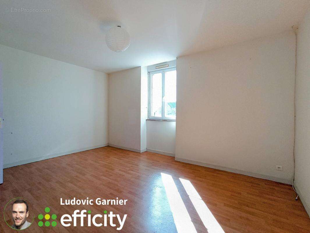 Maison à LE TEILLEUL