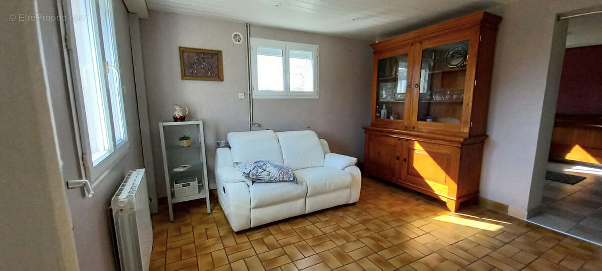 Maison à SAINT-ROMAIN-DE-JALIONAS