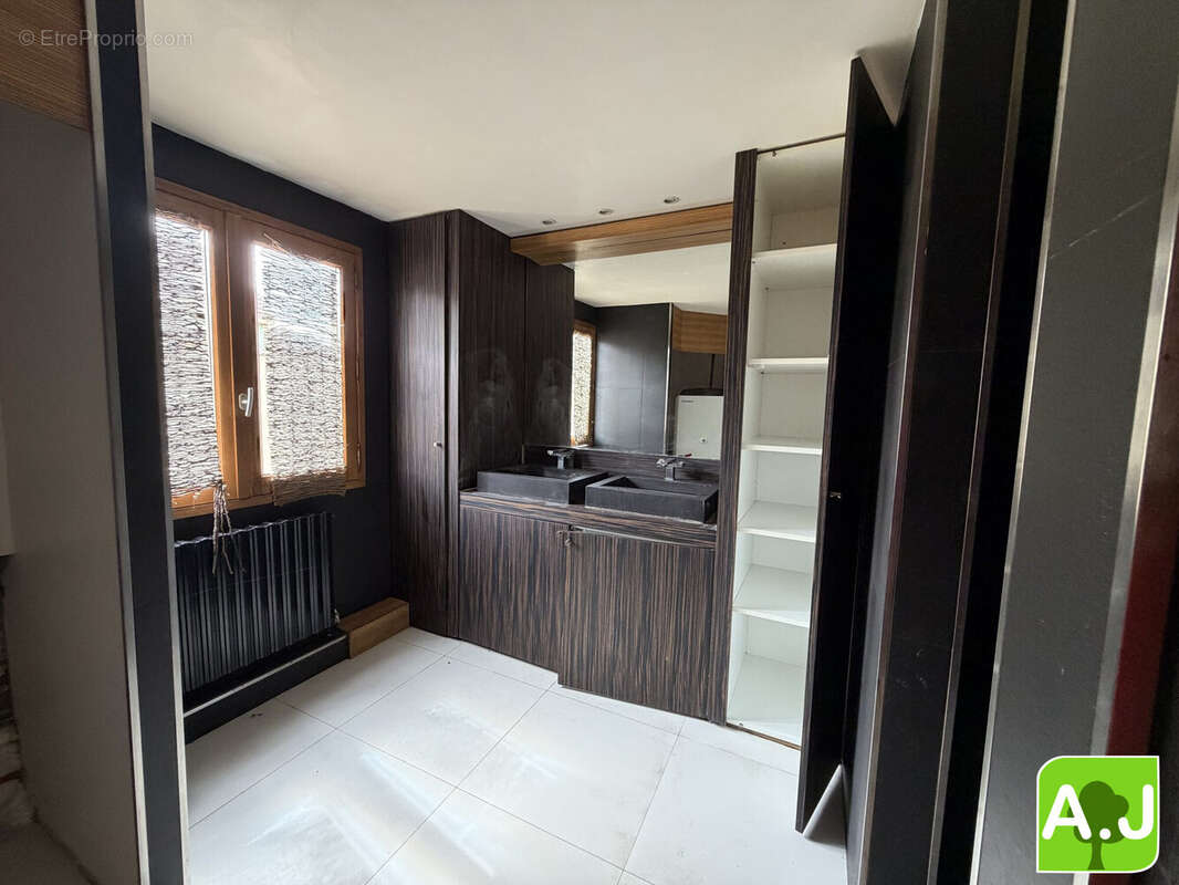 Maison 111 m² à Bois-Le-Roi  - photo 8