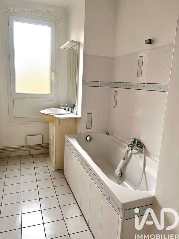 Photo 9 - Appartement à COMPIEGNE