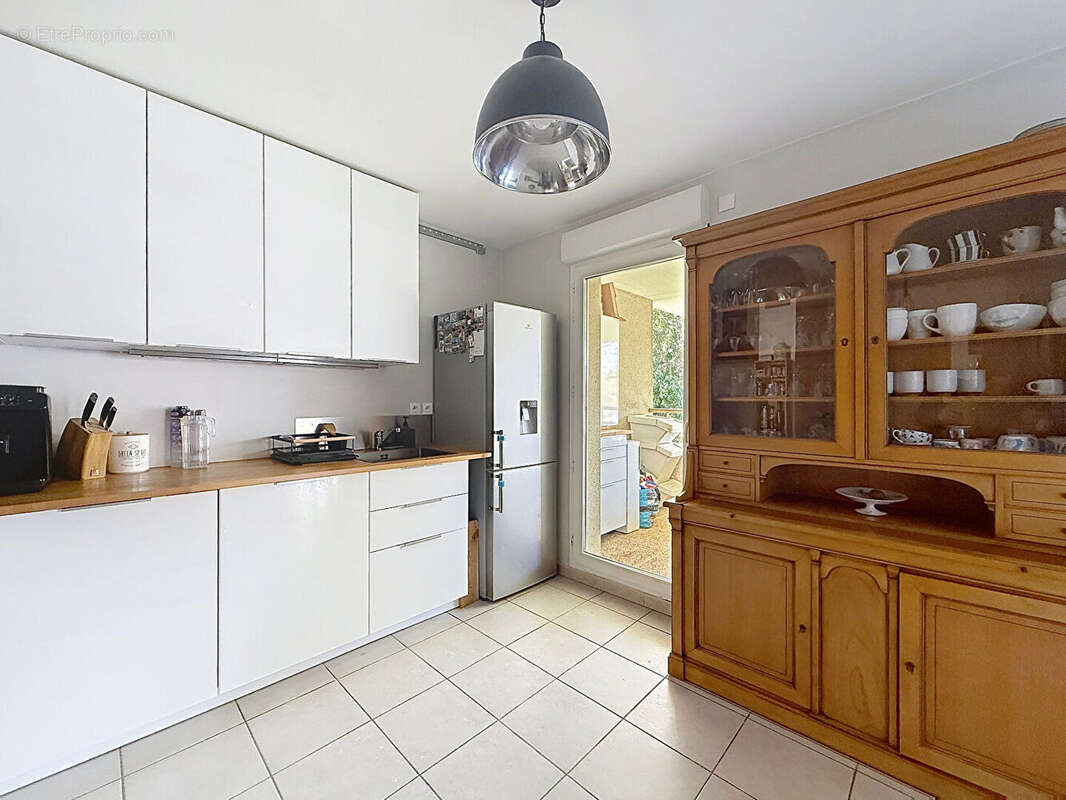Appartement à VILLIEU-LOYES-MOLLON