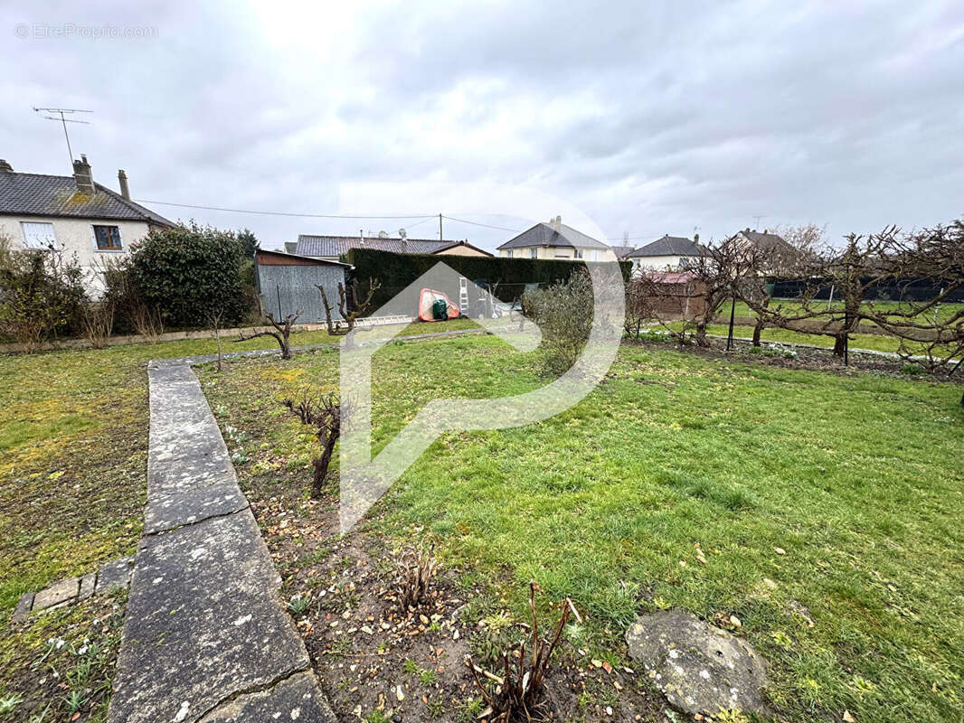 Maison à EZY-SUR-EURE