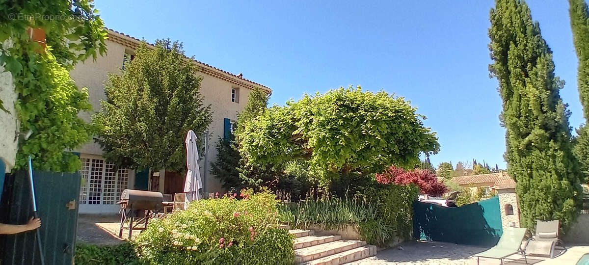 Maison de charme avec piscine chauffée et vue sur le Mont Ventoux — Mormoiron - photo 3