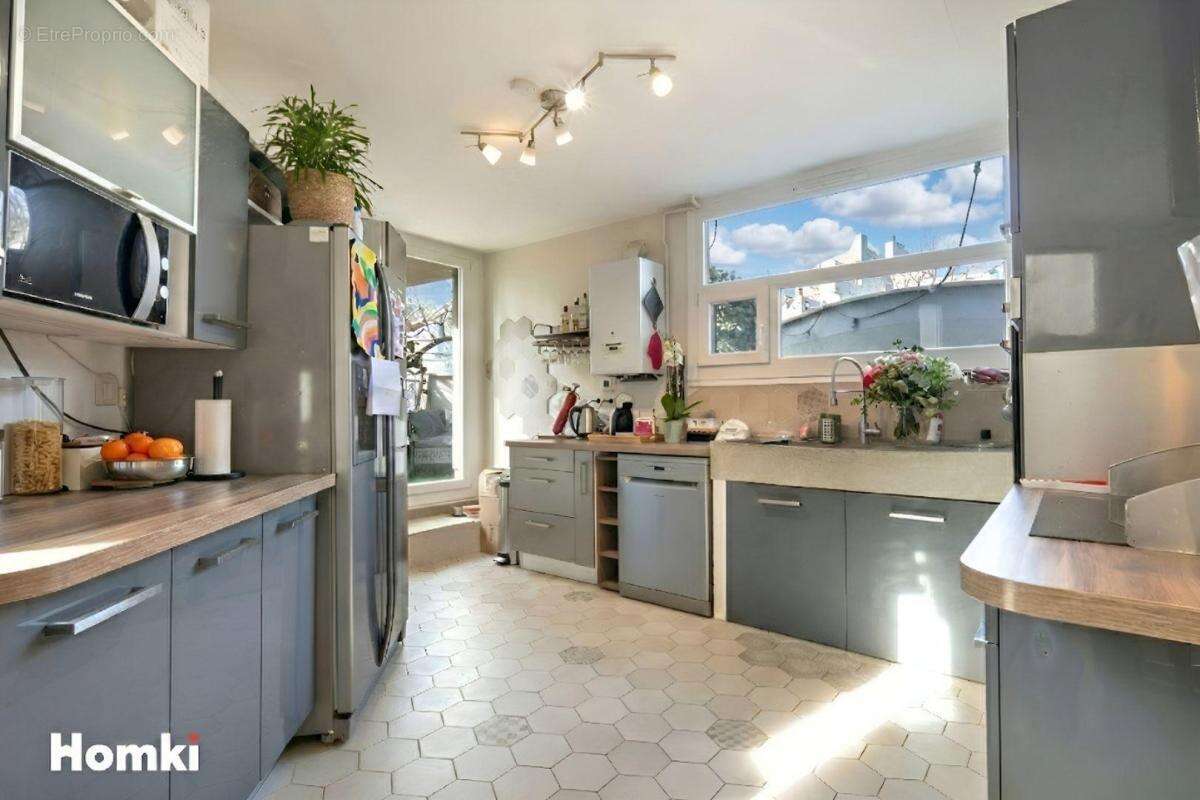 Appartement à SAINT-MARTIN-D'HERES