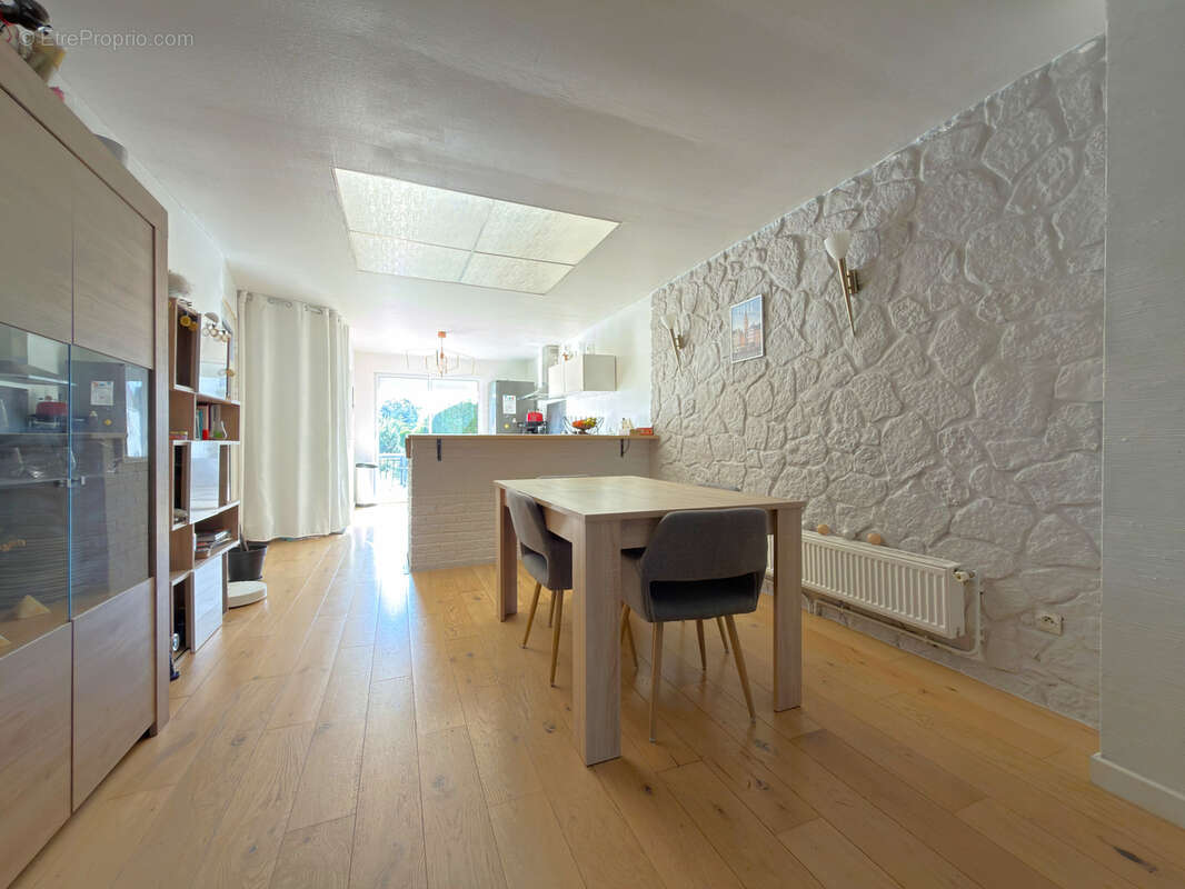 Maison à CAMPHIN-EN-CAREMBAULT