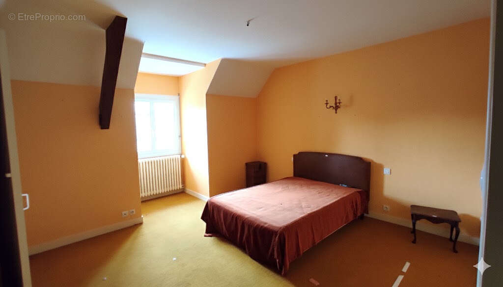 Maison à CHATELLERAULT