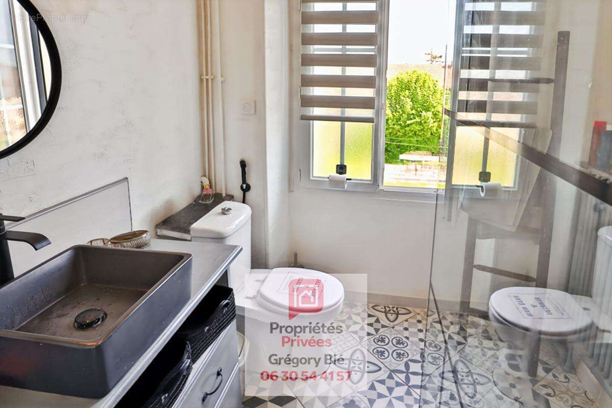 Maison de maître 7 pièce(s) 241 m2 - photo 14