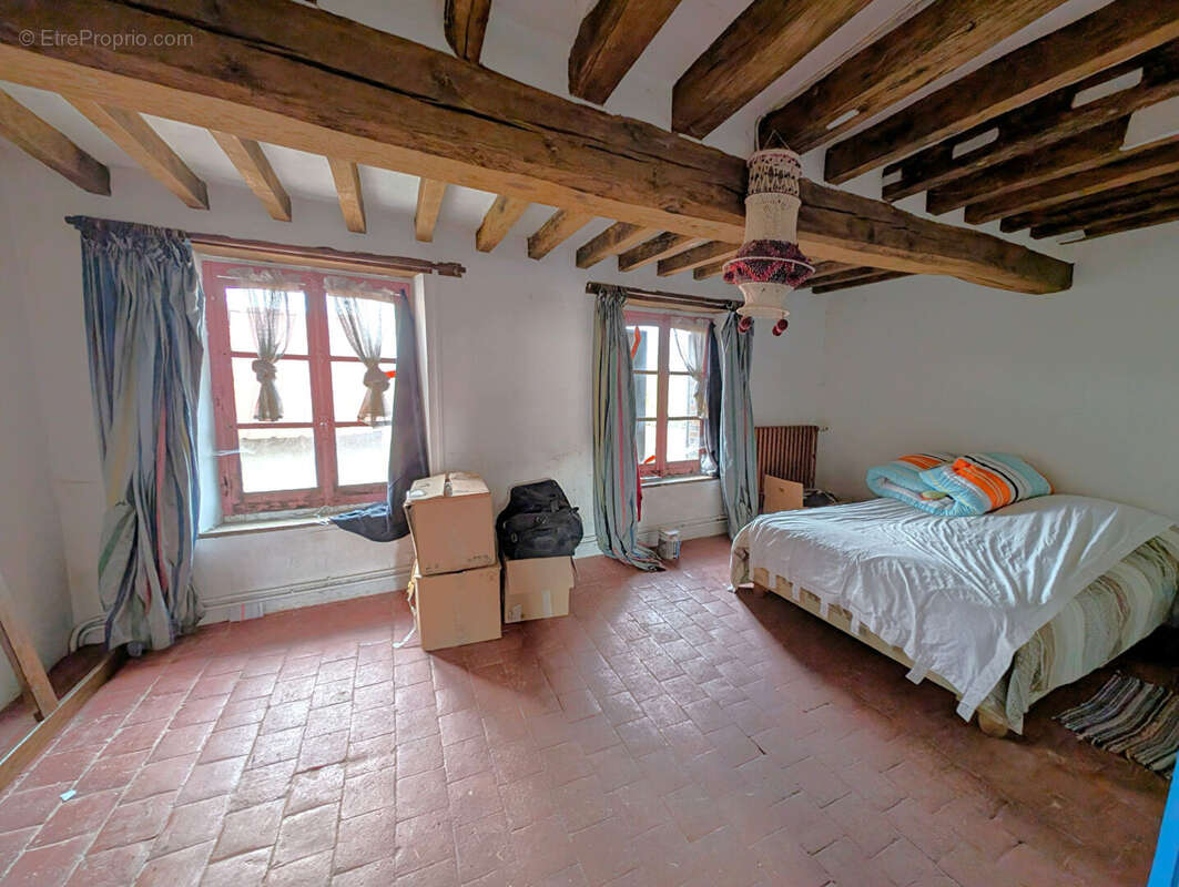 Maison à CUDOT