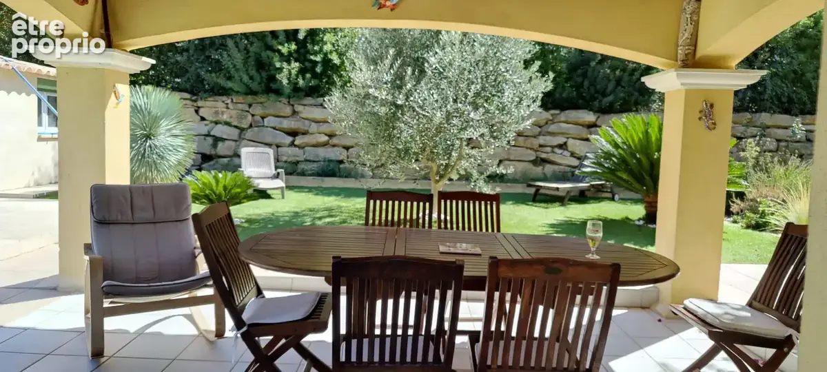 Maison familiale 7 pièces avec piscine   Saint-Cyr-sur-Mer Village - photo 4