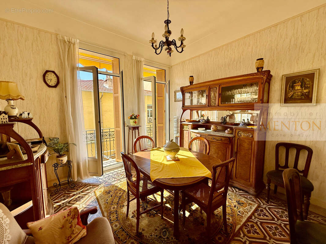 Appartement à MENTON