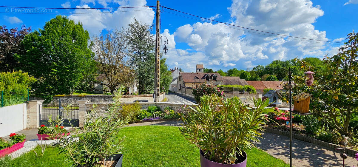 Maison à ABBEVILLE-LA-RIVIERE