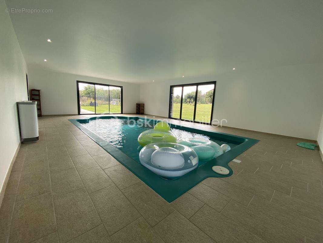 Maison à BELLEVUE-LA-MONTAGNE