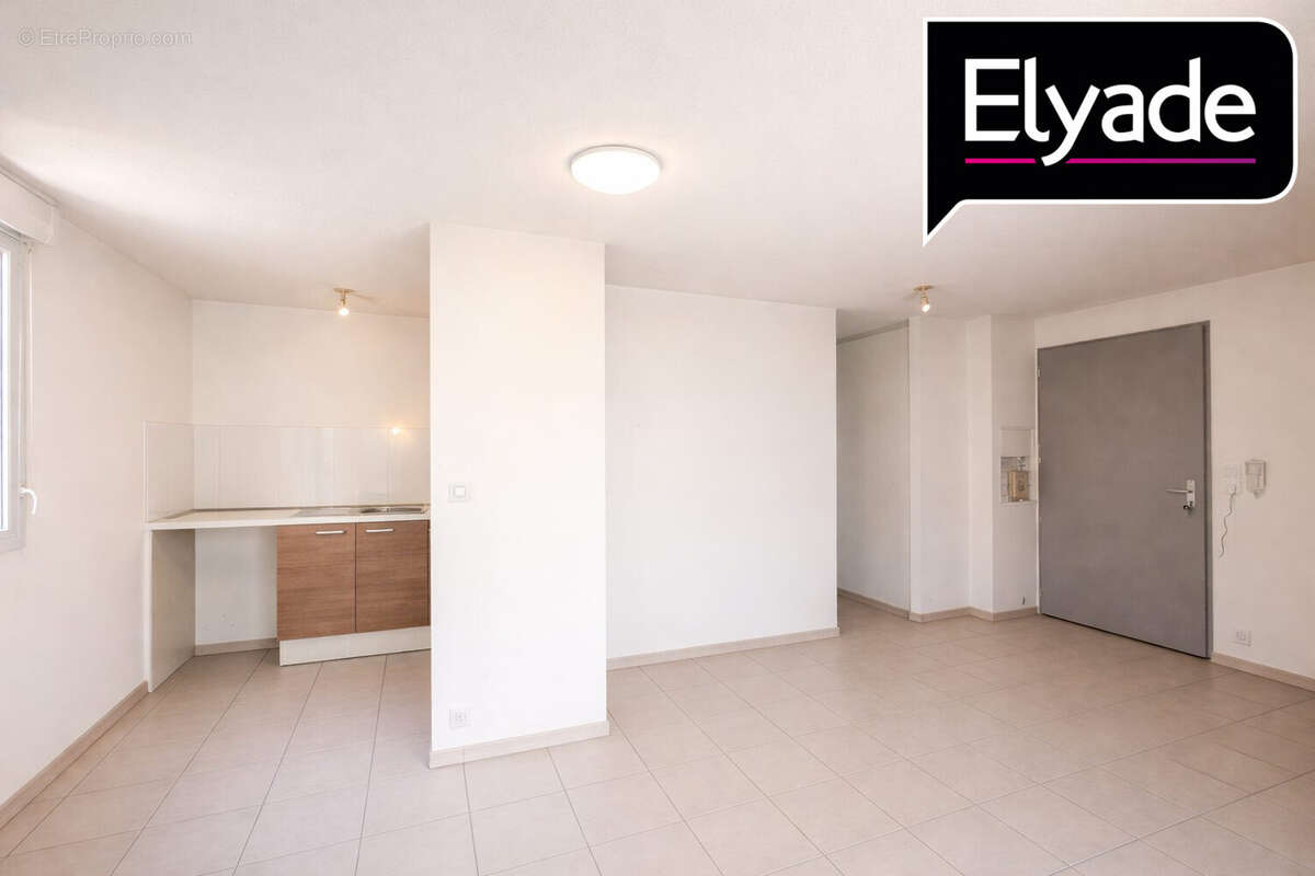 Appartement à FROUZINS