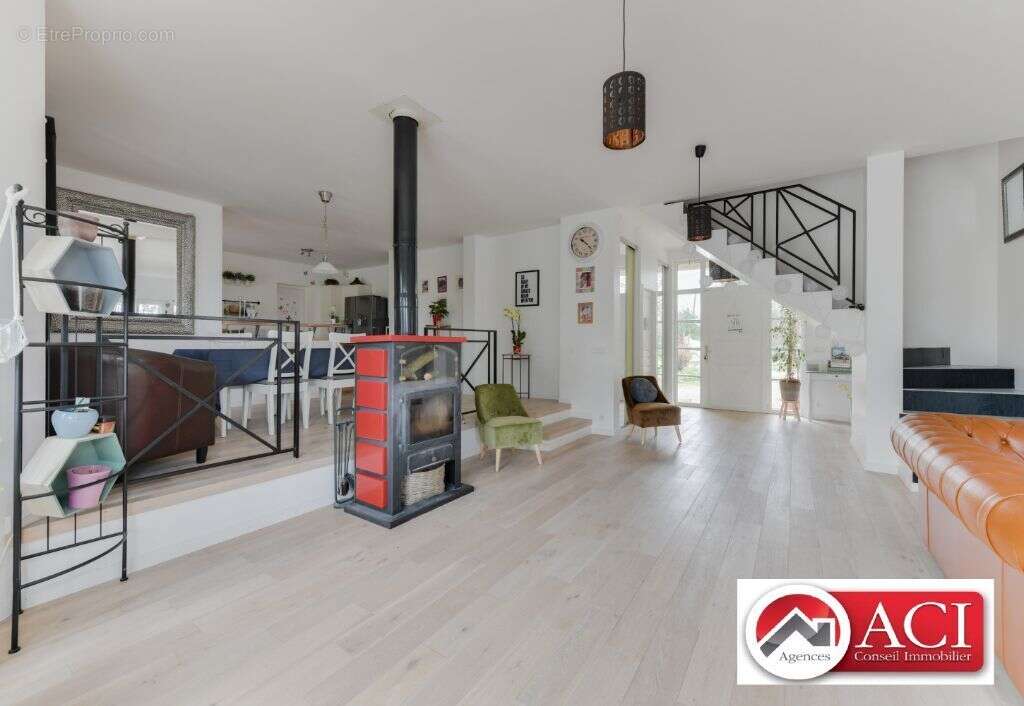 58031732b.jpg - Maison à MARINES