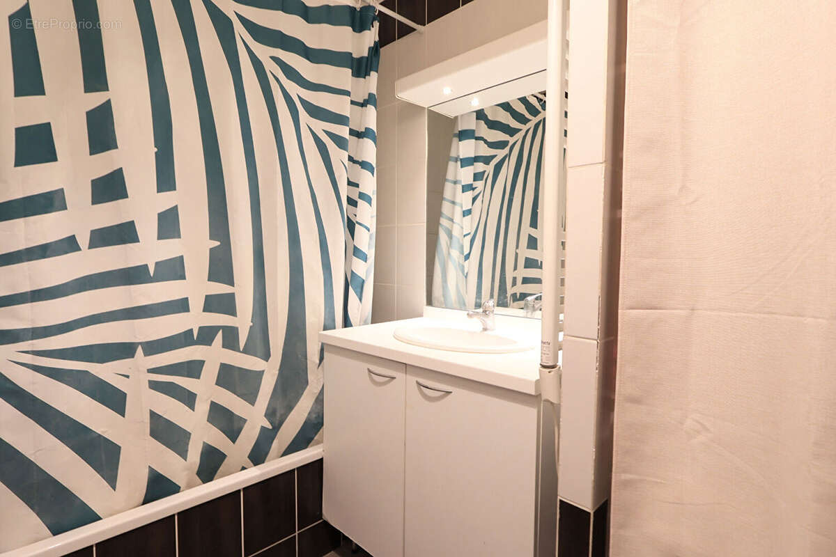 Appartement à MAUGUIO